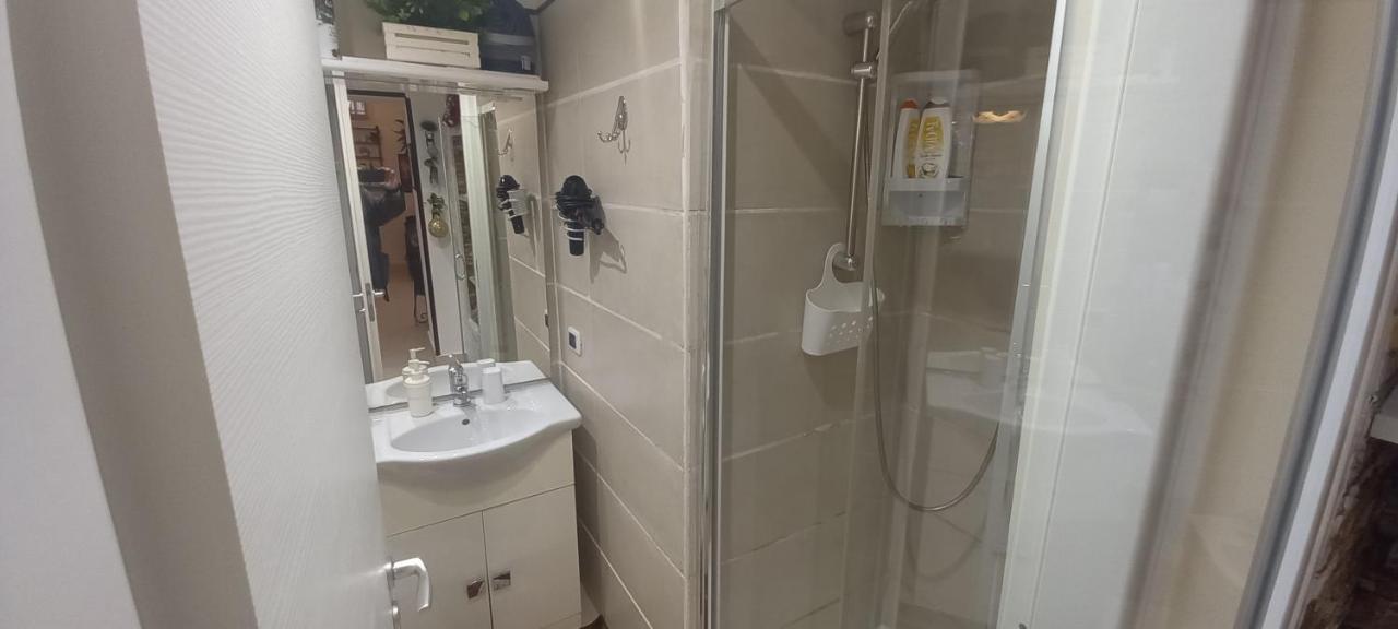 Awesomehouse Centre Bari Βίλα Εξωτερικό φωτογραφία