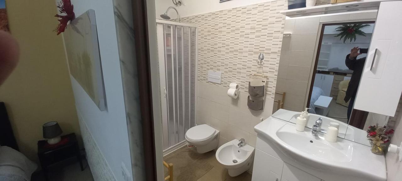 Awesomehouse Centre Bari Βίλα Εξωτερικό φωτογραφία