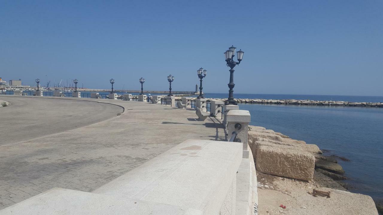 Awesomehouse Centre Bari Βίλα Εξωτερικό φωτογραφία